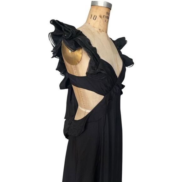 Roselvelvet Elegant Black Dress with Ruffled Shoulders and Open Back Size S,M - Picture 2 of 6